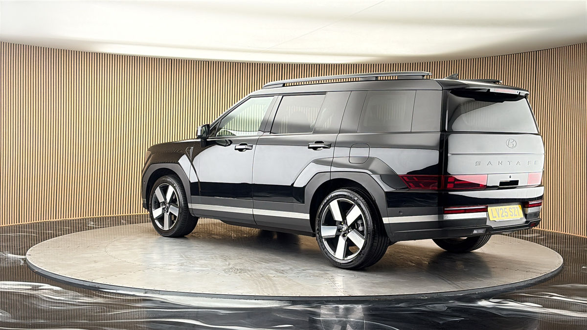 More views of Hyundai Santa Fe