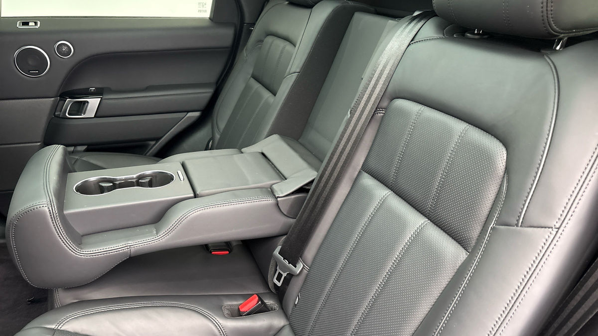 Land Rover Range Rover Sport Image 9