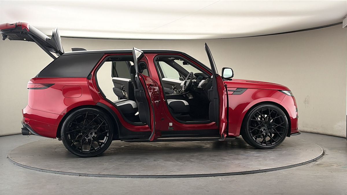 More views of Land Rover Range Rover Sport