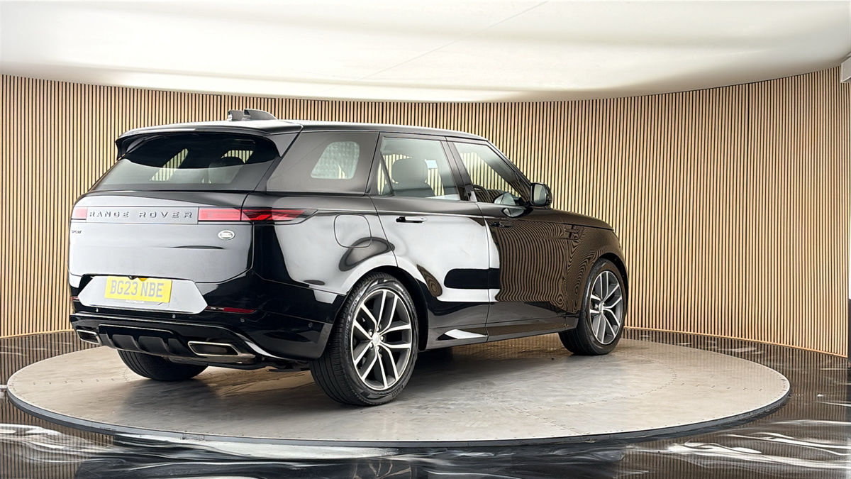 More views of Land Rover Range Rover Sport