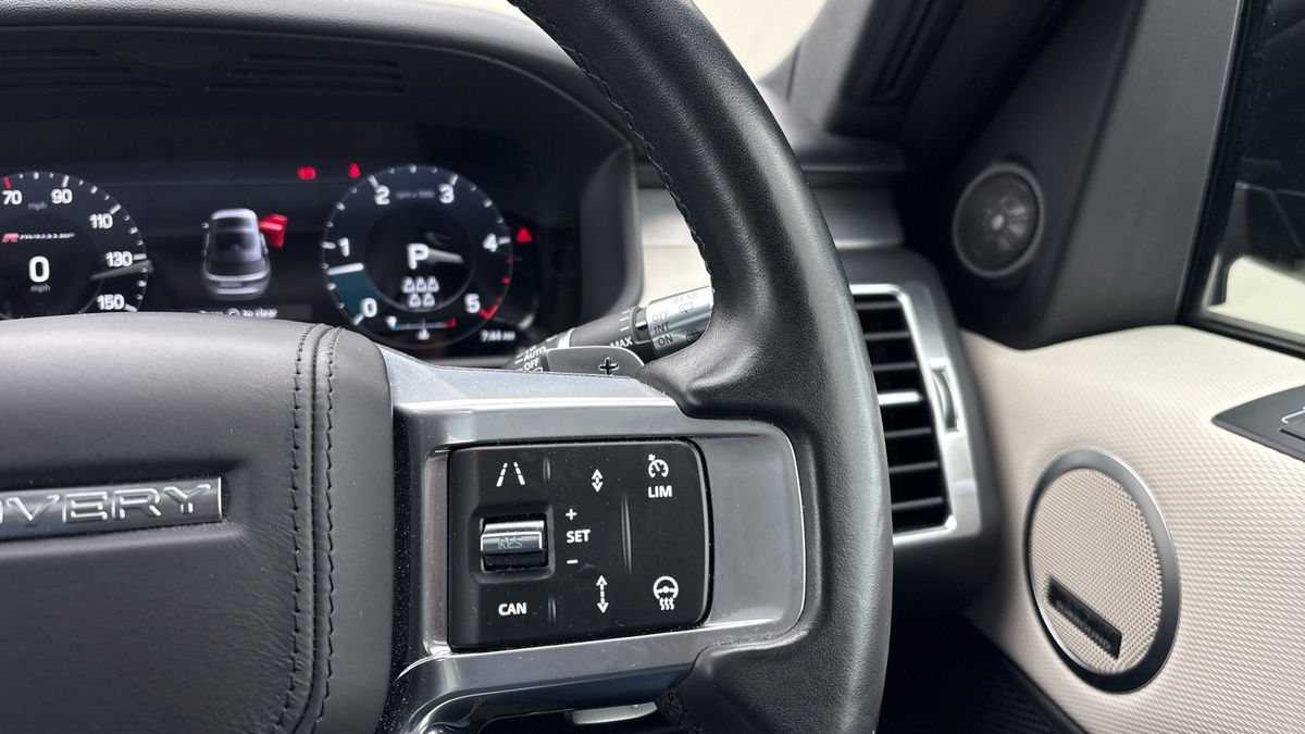 Land Rover Discovery Image 14