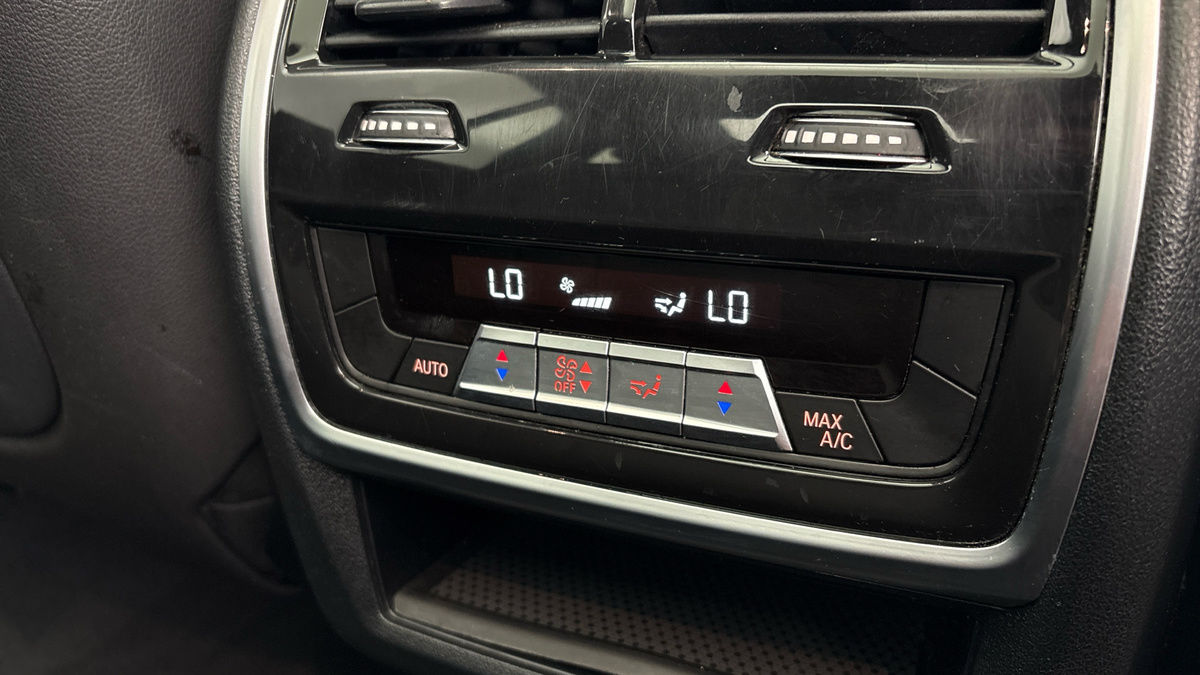 BMW X7 Image 27