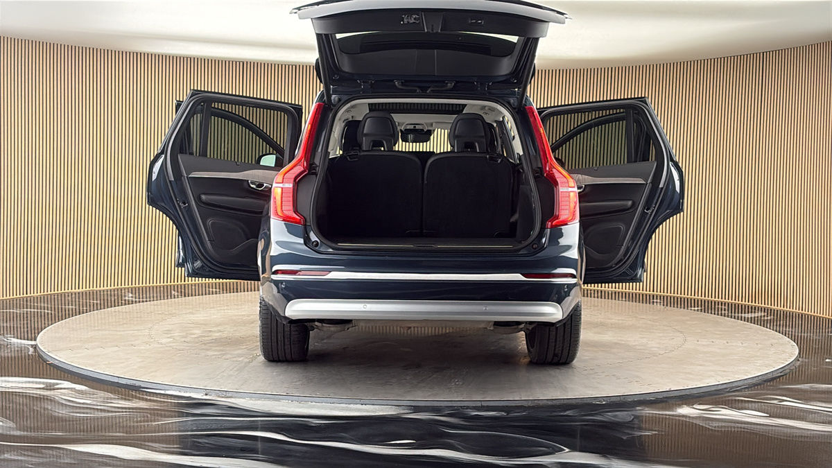 More views of Volvo XC90