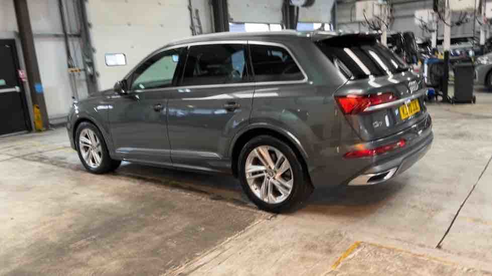 More views of Audi Q7