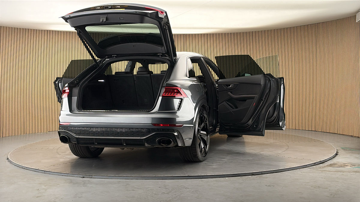 More views of Audi RSQ8