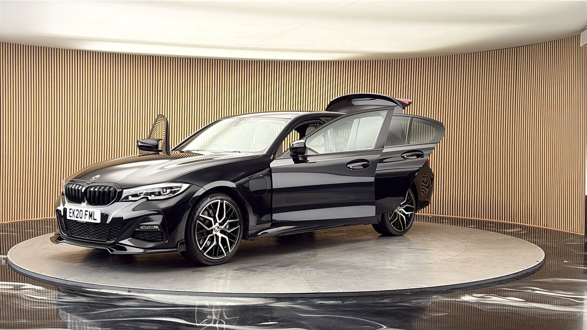 BMW 3 Series Image 22