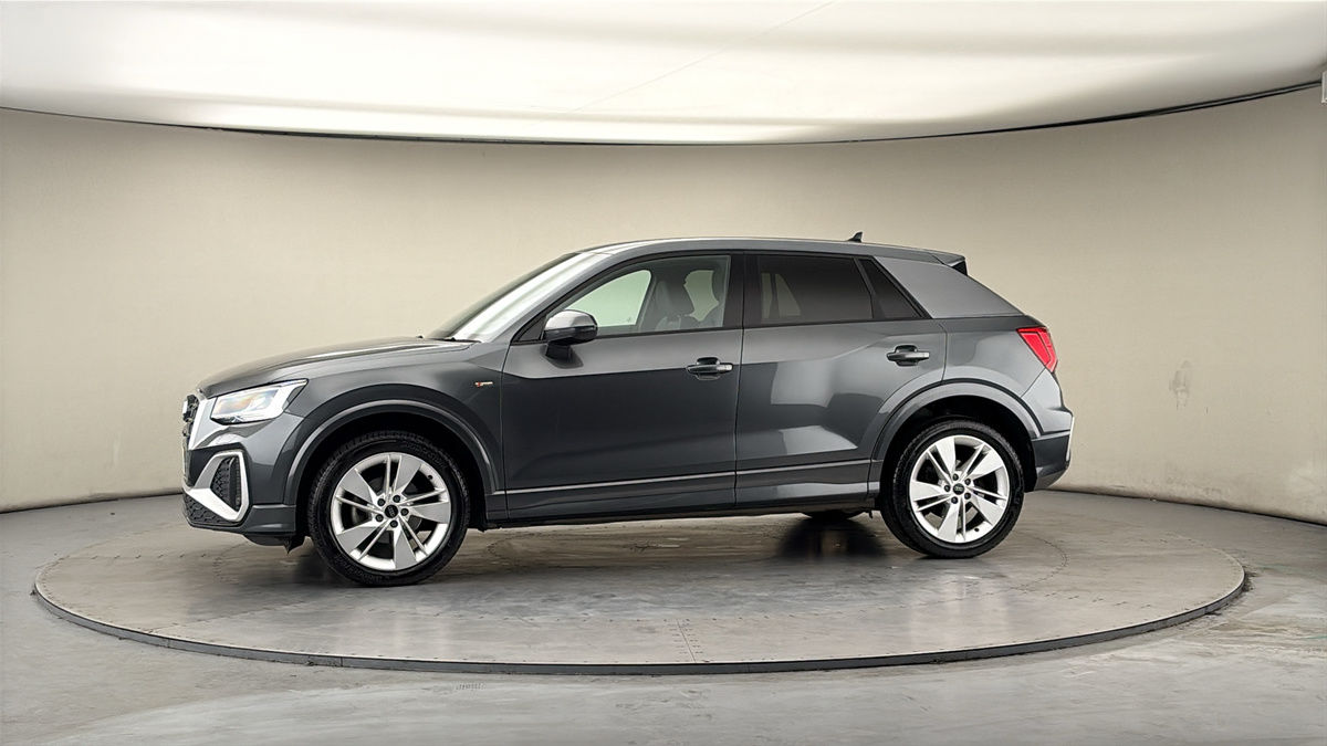 More views of Audi Q2