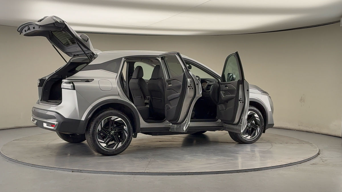 More views of Nissan Qashqai