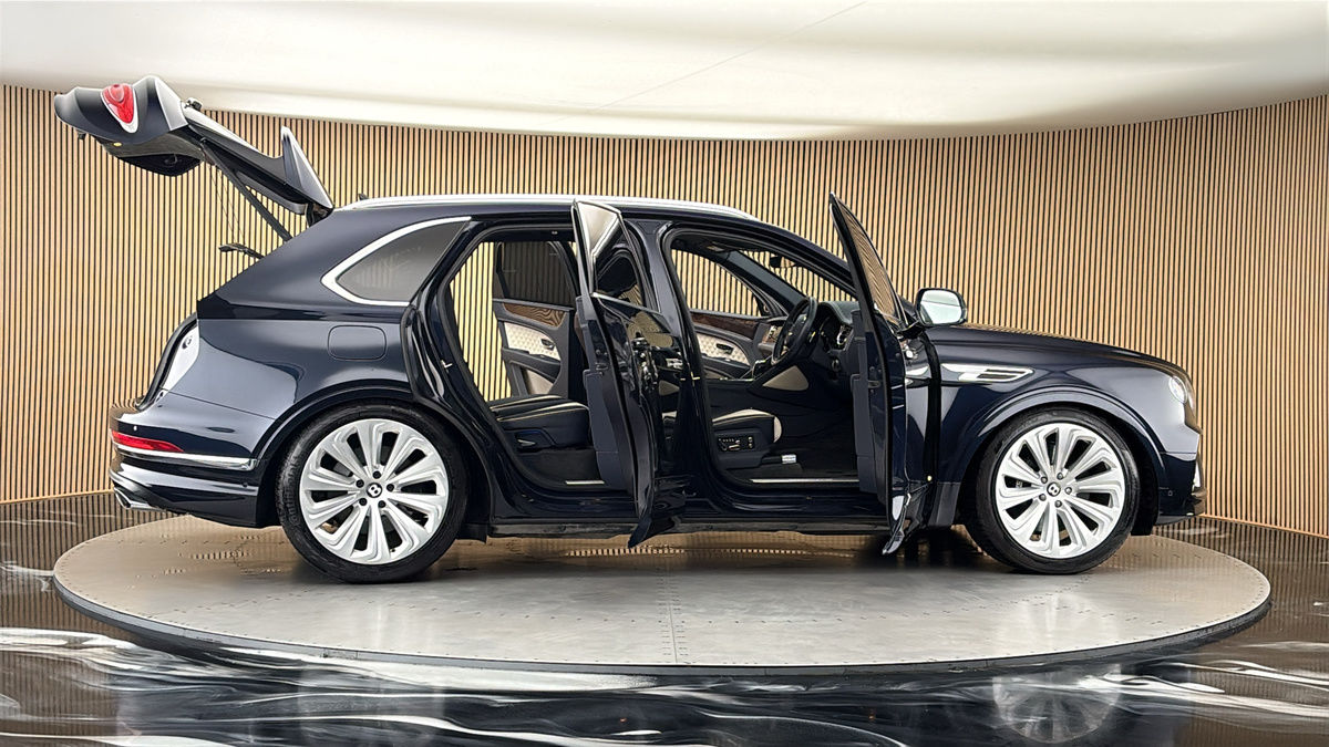 More views of Bentley Bentayga