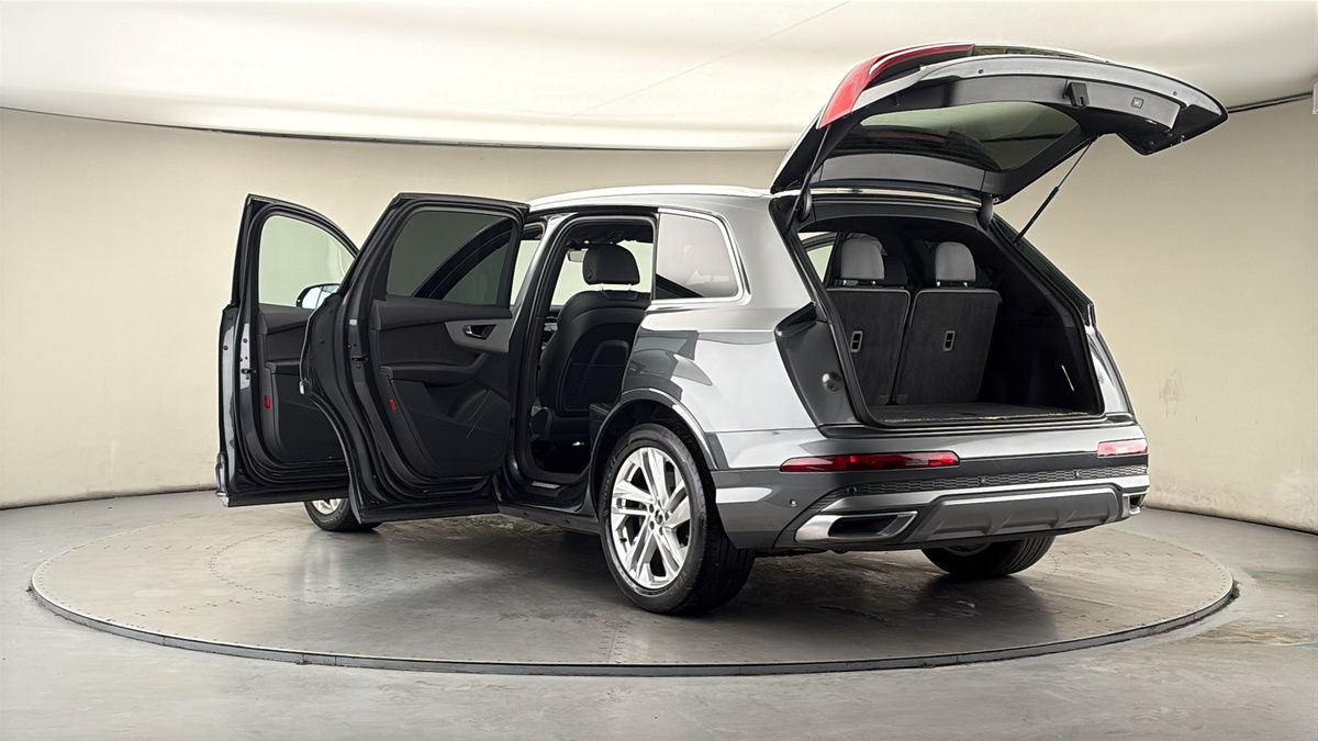 Audi Q7 Image 23