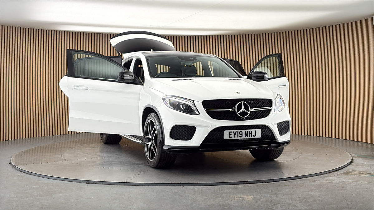 More views of Mercedes-Benz GLE