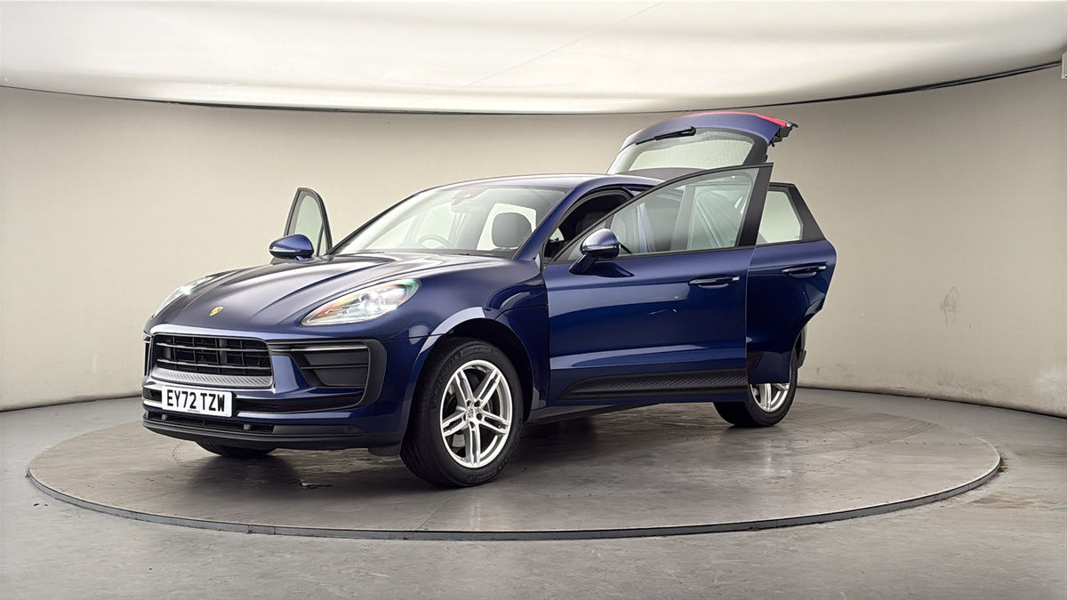 Porsche Macan Image 22