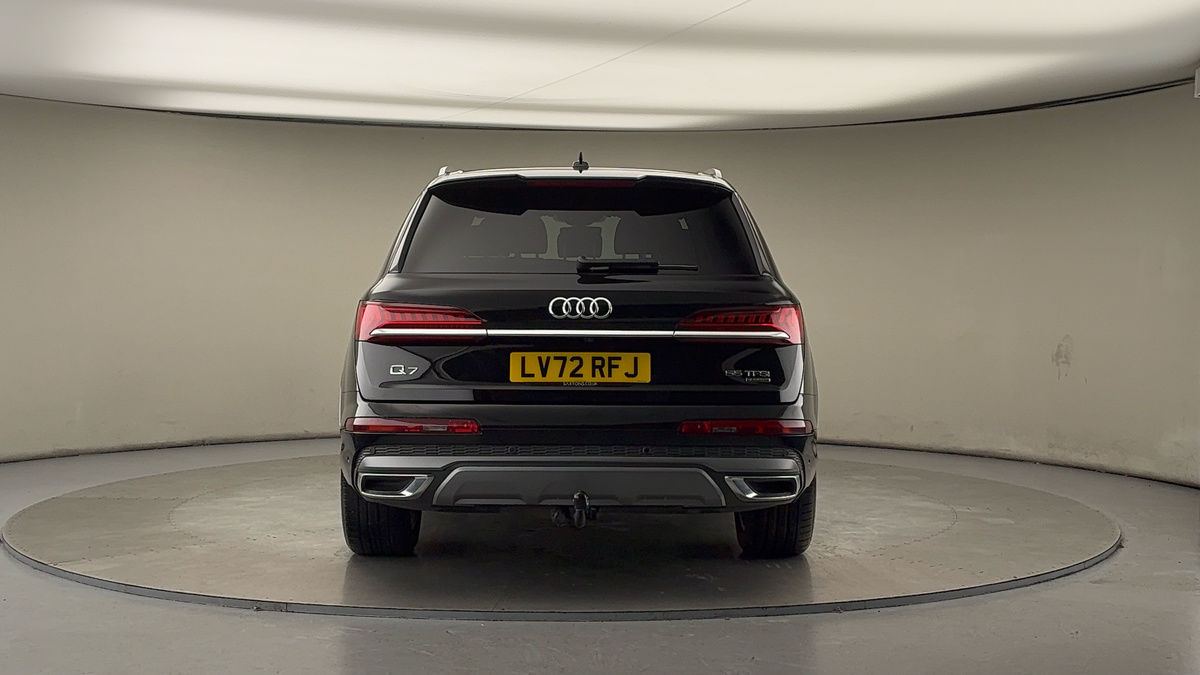 Audi Q7 Image 4