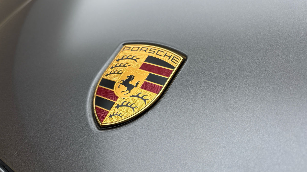 Porsche Cayenne Image 24