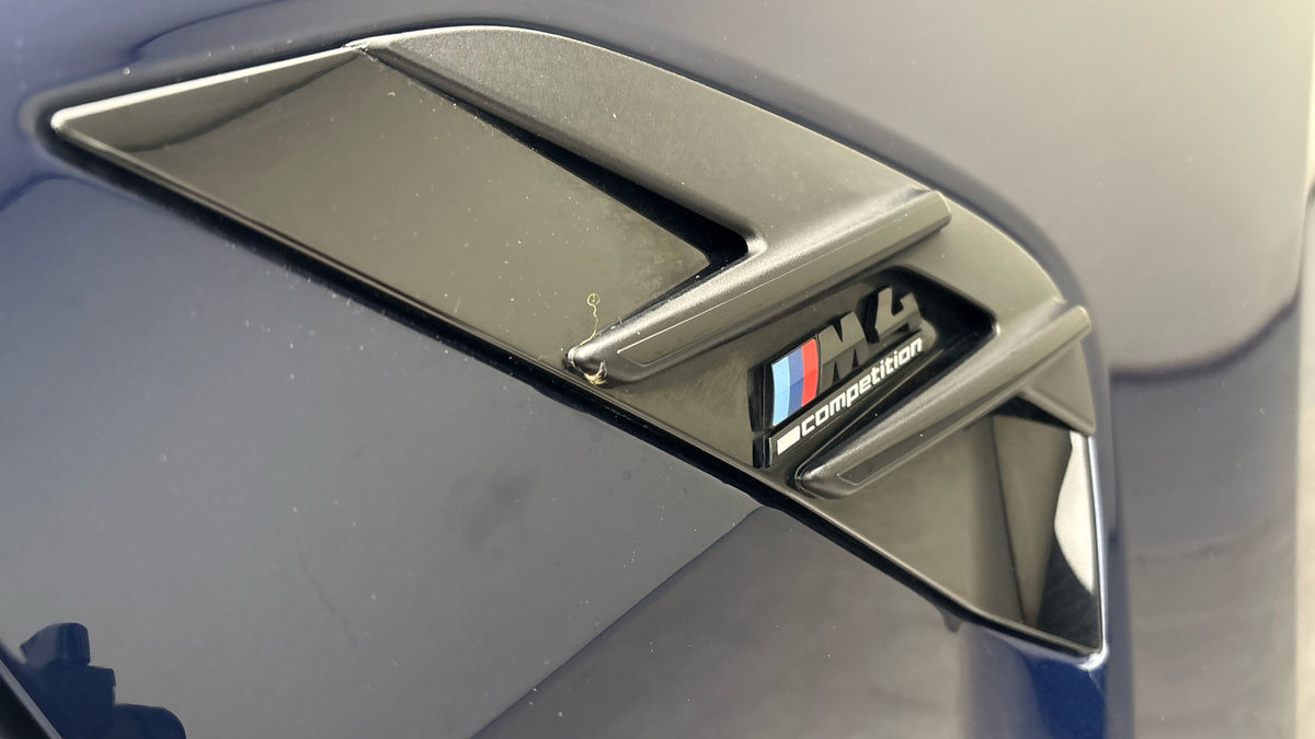 BMW M4 Image 27