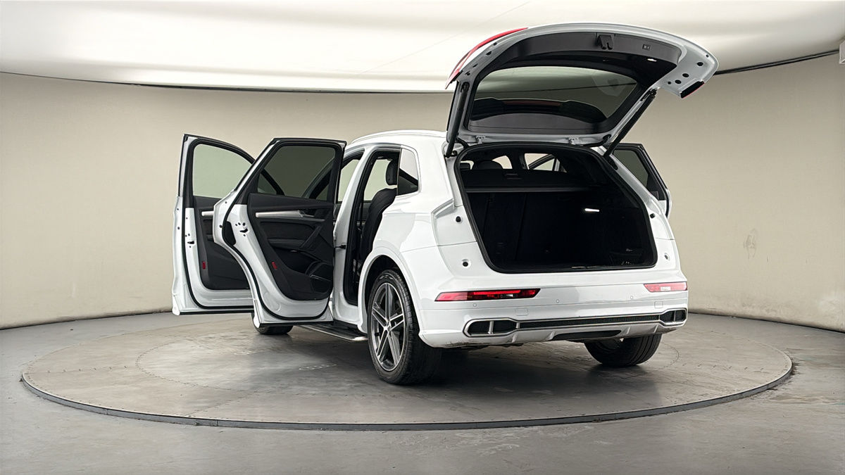 More views of Audi SQ5