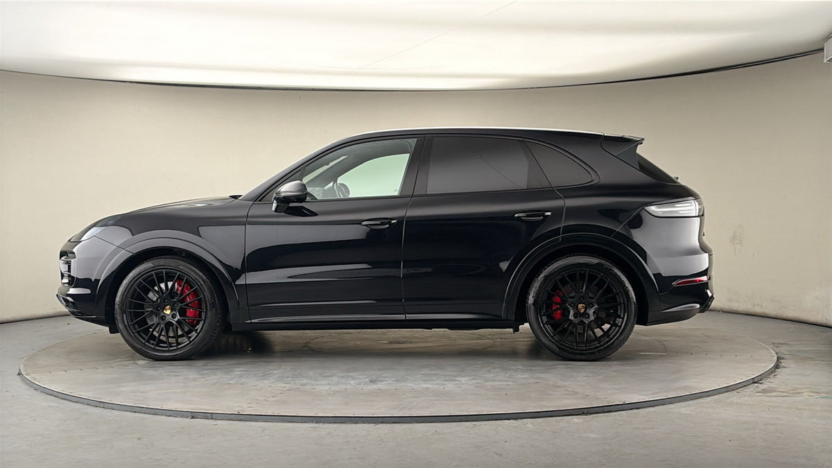 More views of Porsche Cayenne