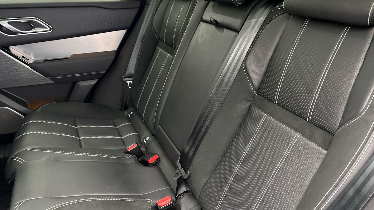 Land Rover Range Rover Velar Image 8