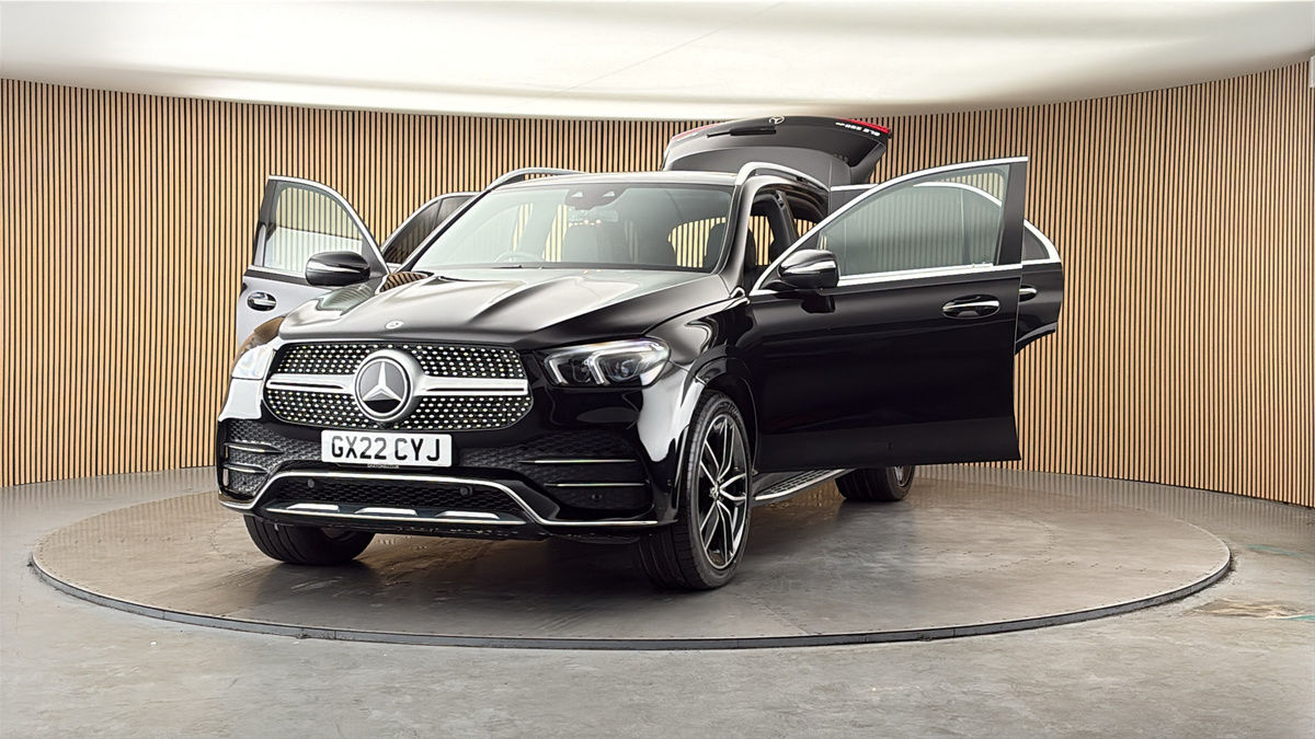 More views of Mercedes-Benz GLE