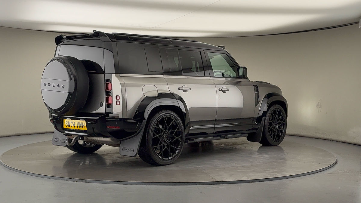 Land Rover Defender 110 Urban Image 21