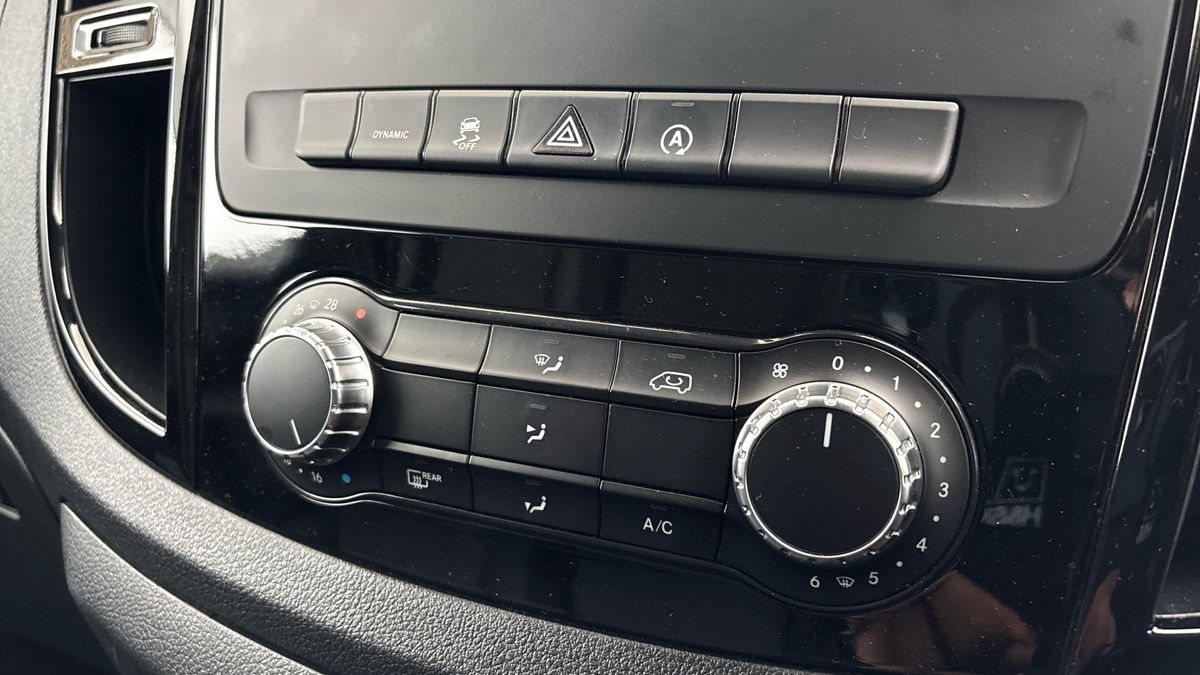 Mercedes-Benz Vito Image 27