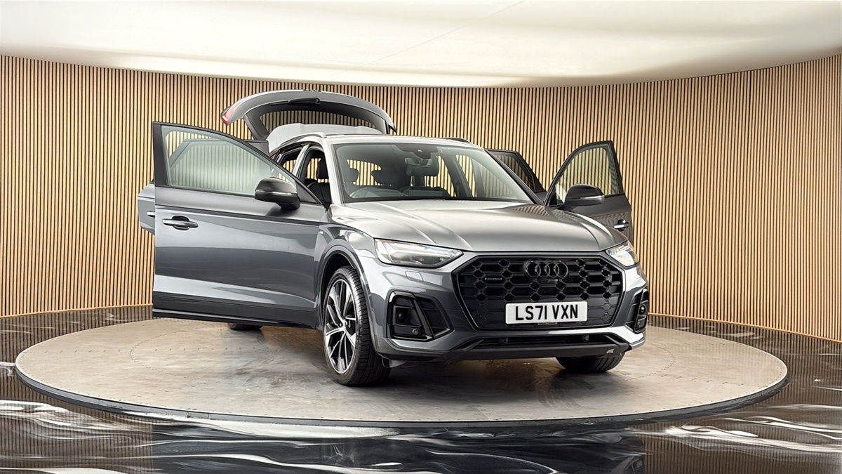 More views of Audi Q5