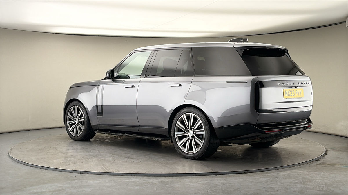 More views of Land Rover Range Rover