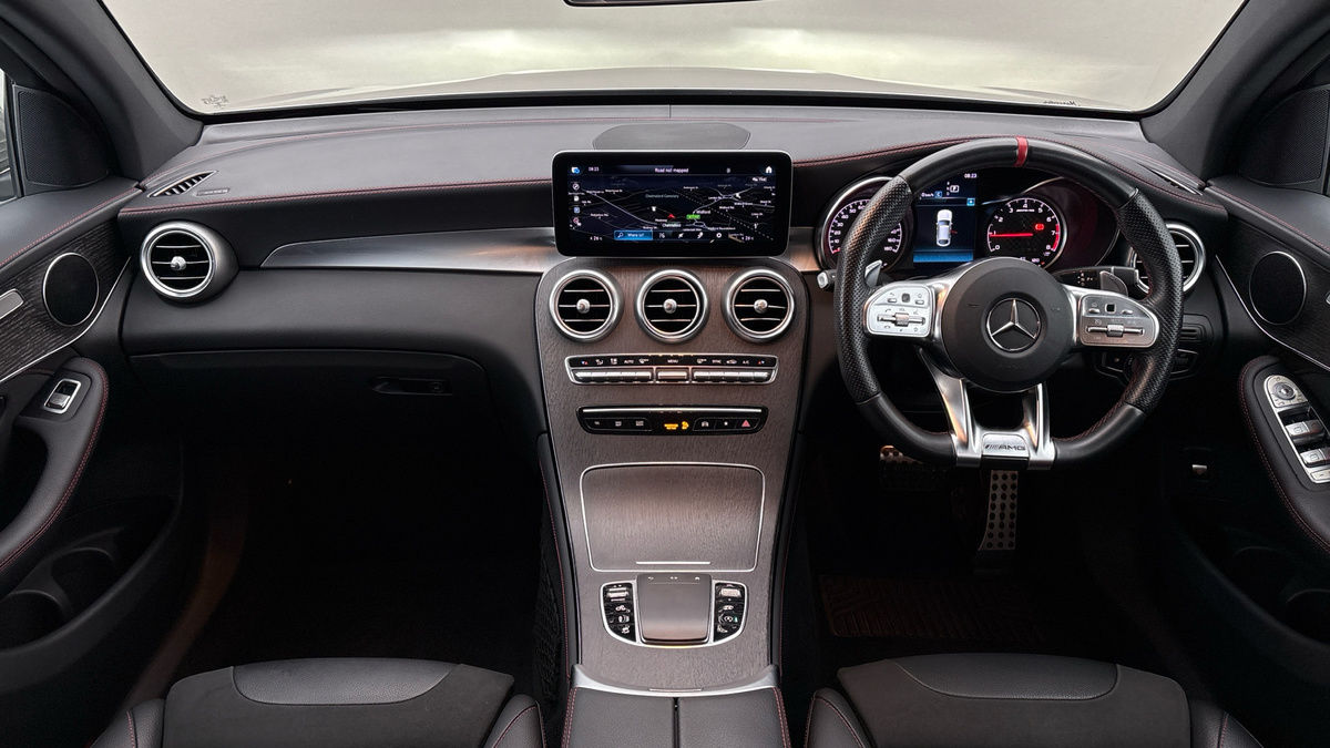 Mercedes-Benz GLC Image 12