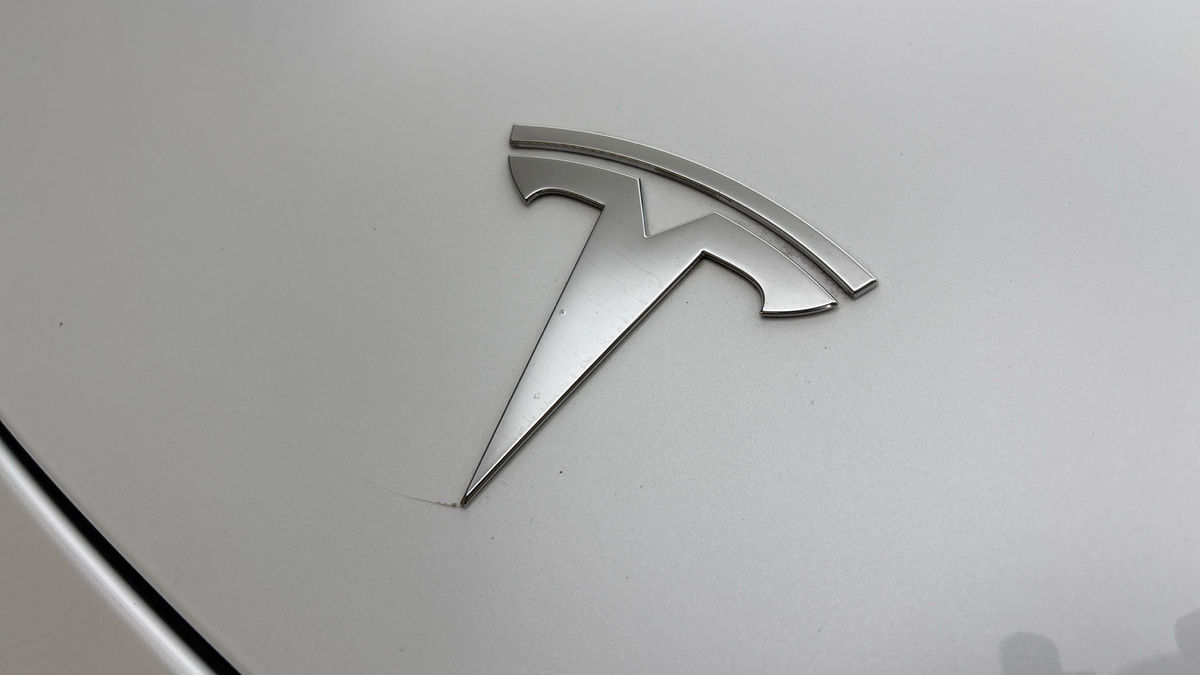 Tesla Model Y Image 24