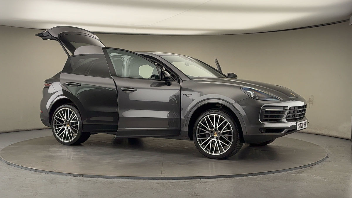 More views of Porsche Cayenne