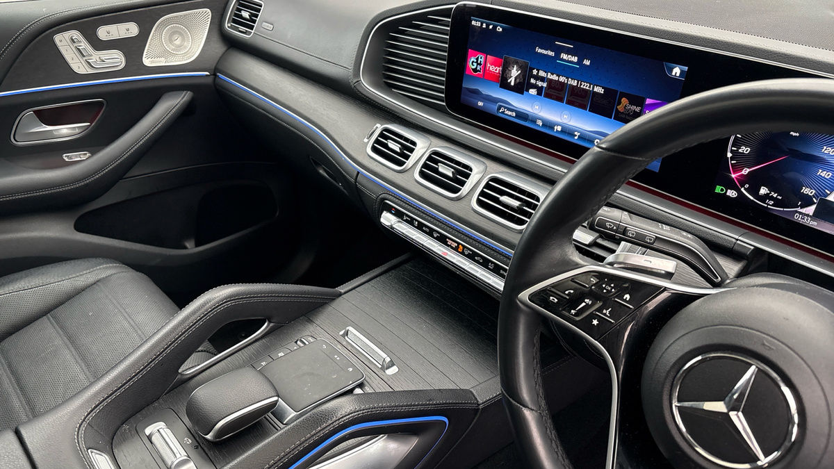 Mercedes-Benz GLE Image 18