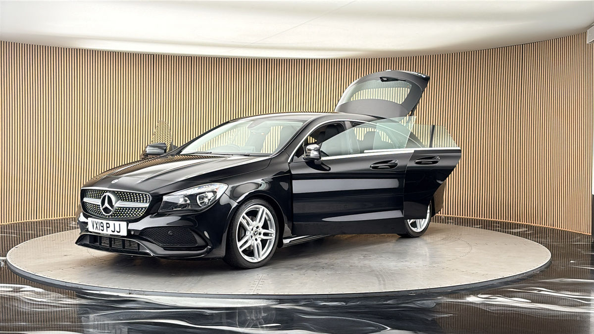 Mercedes-Benz CLA Image 22