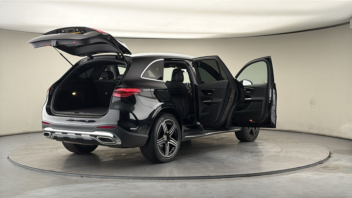 More views of Mercedes-Benz GLC