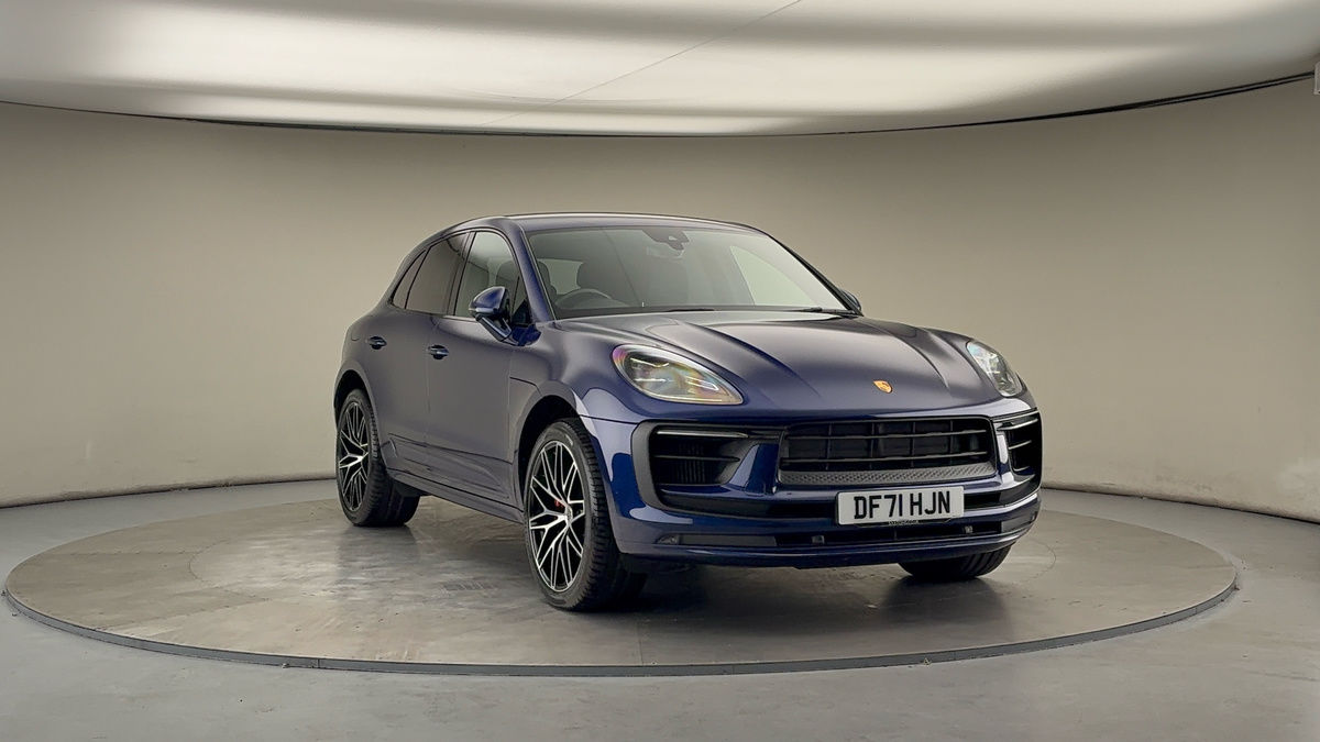 More views of Porsche Macan