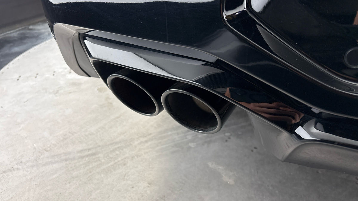 More views of BMW X4 M