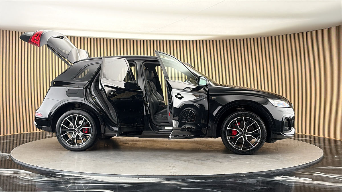 More views of Audi Q5
