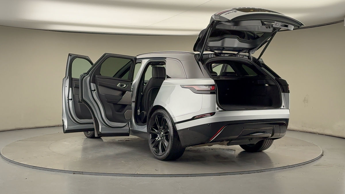 Land Rover Range Rover Velar Image 23