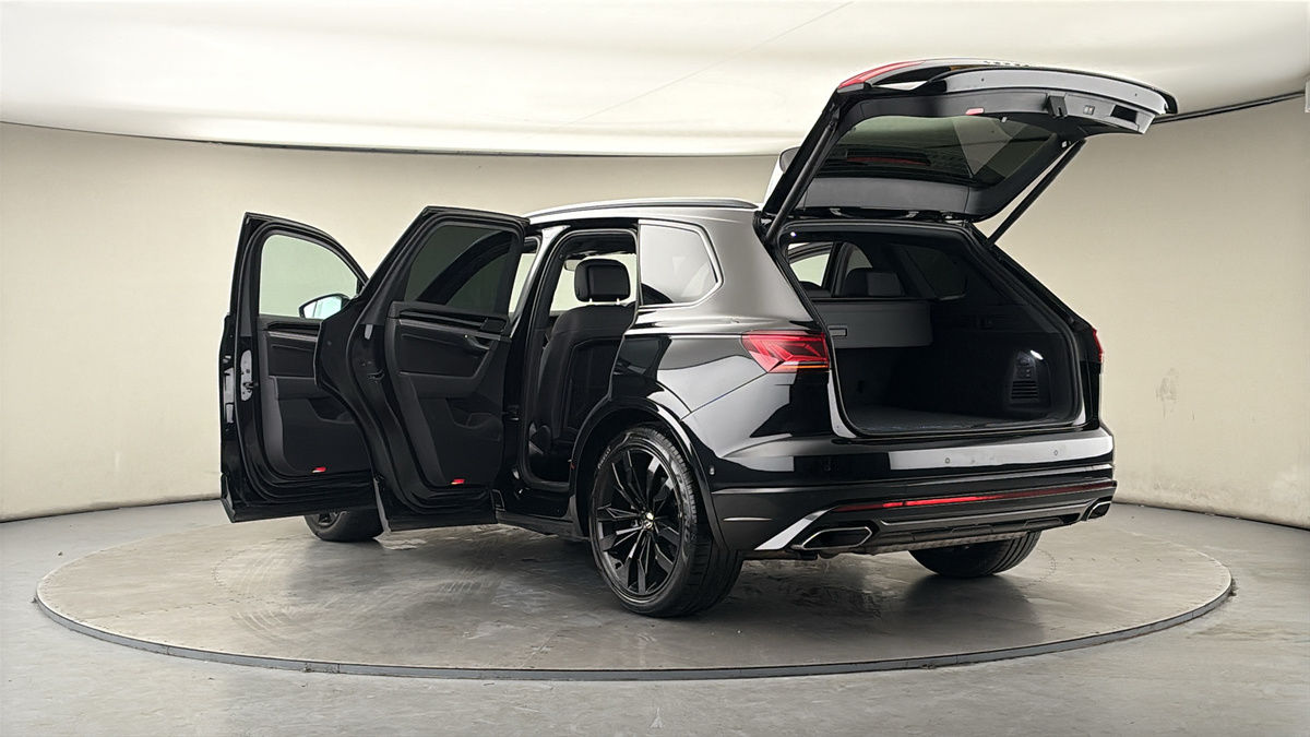 Volkswagen Touareg Image 23