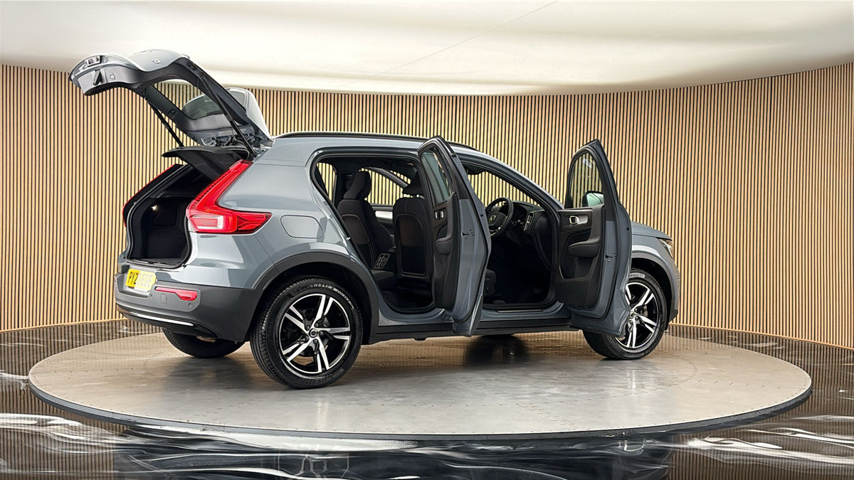 More views of Volvo XC40