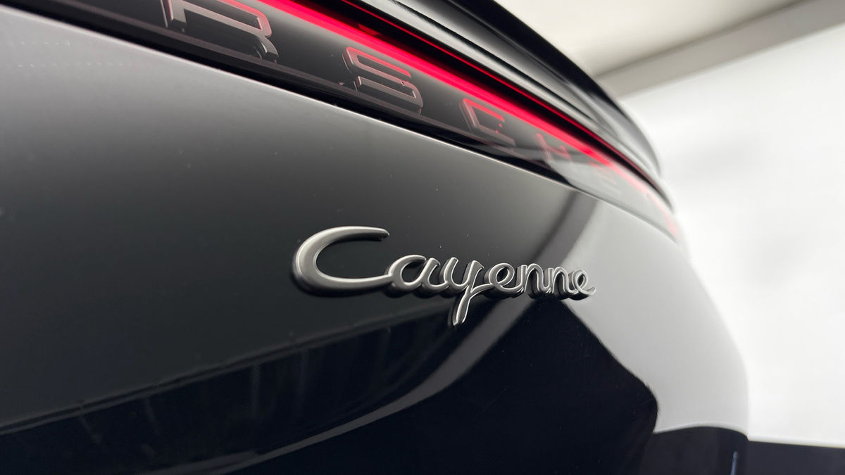 Porsche Cayenne Image 43
