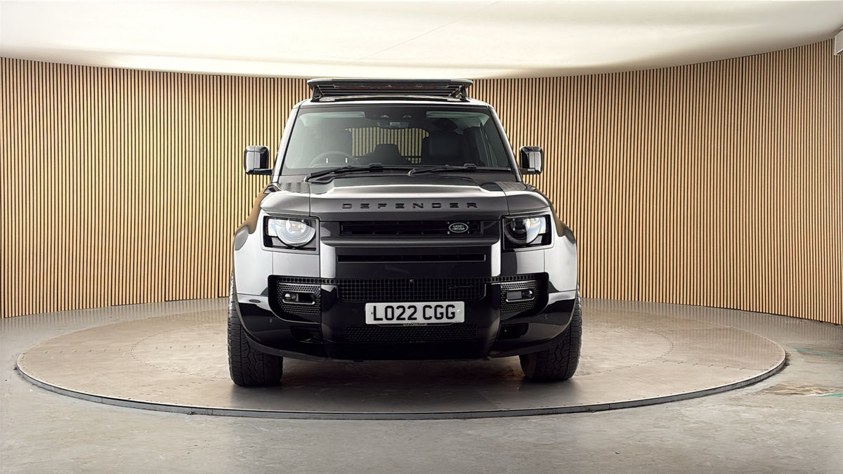 More views of Land Rover Defender 110
