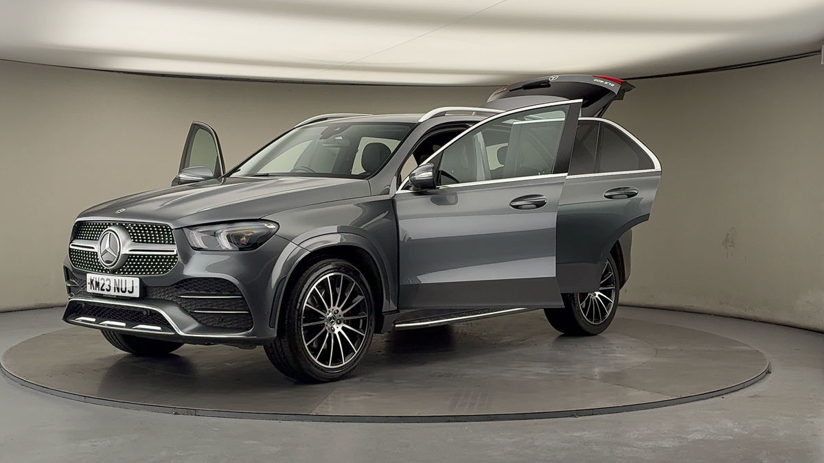 More views of Mercedes-Benz GLE