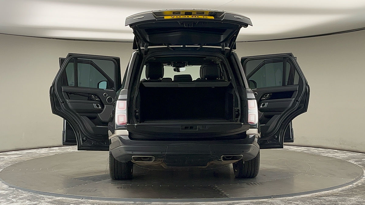 More views of Land Rover Range Rover