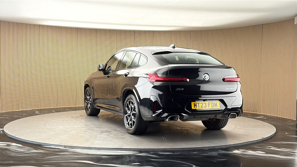 More views of BMW X4