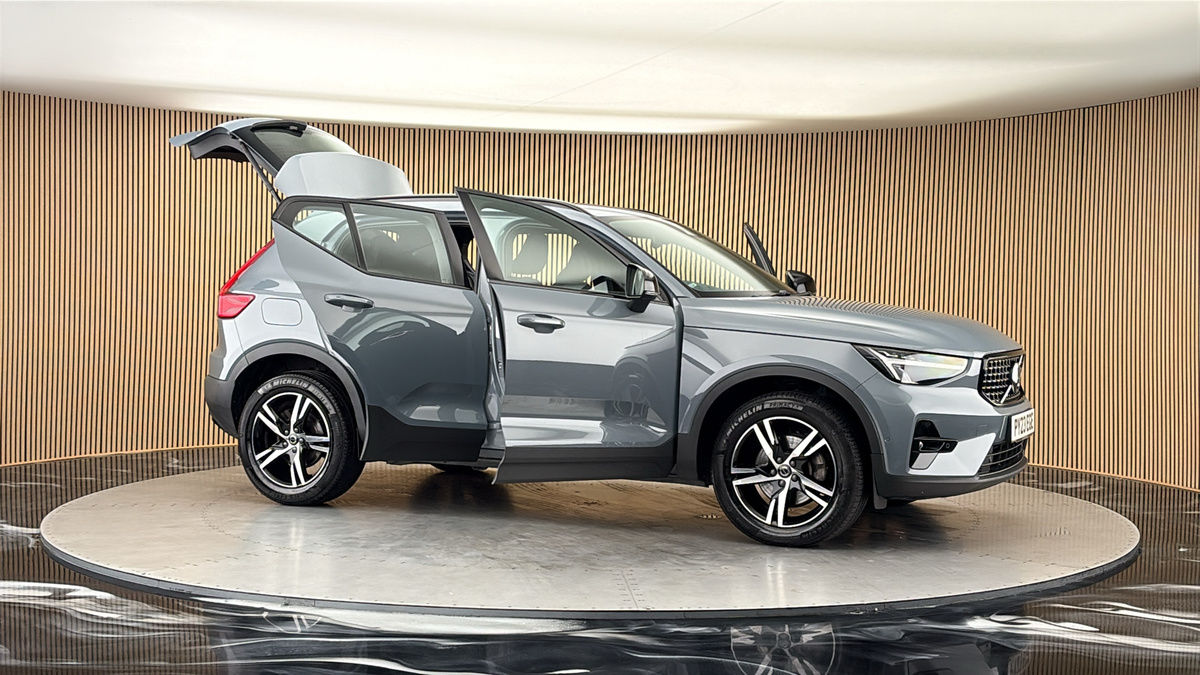 More views of Volvo XC40