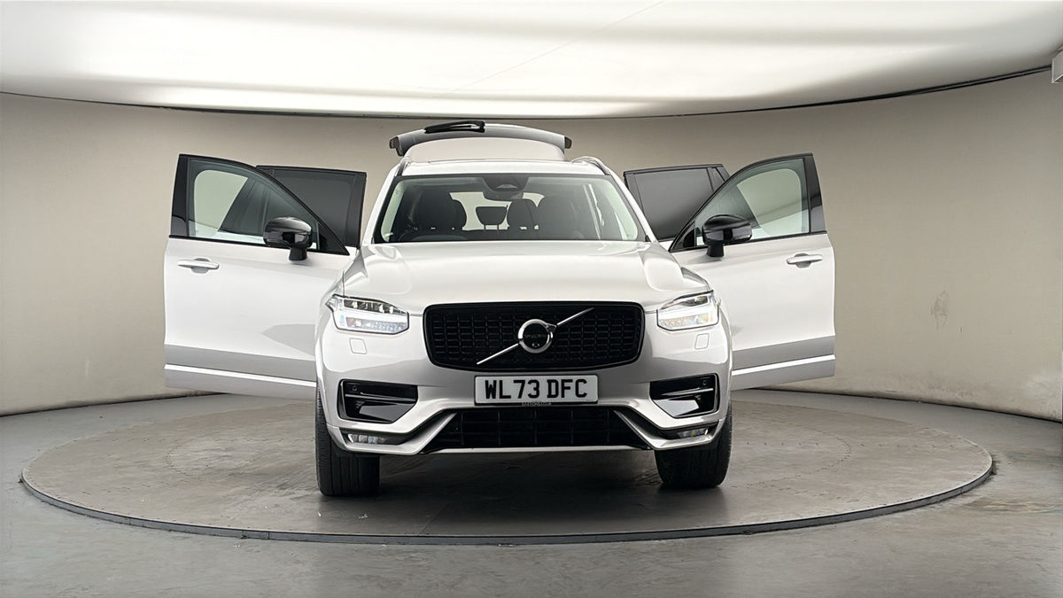 More views of Volvo XC90