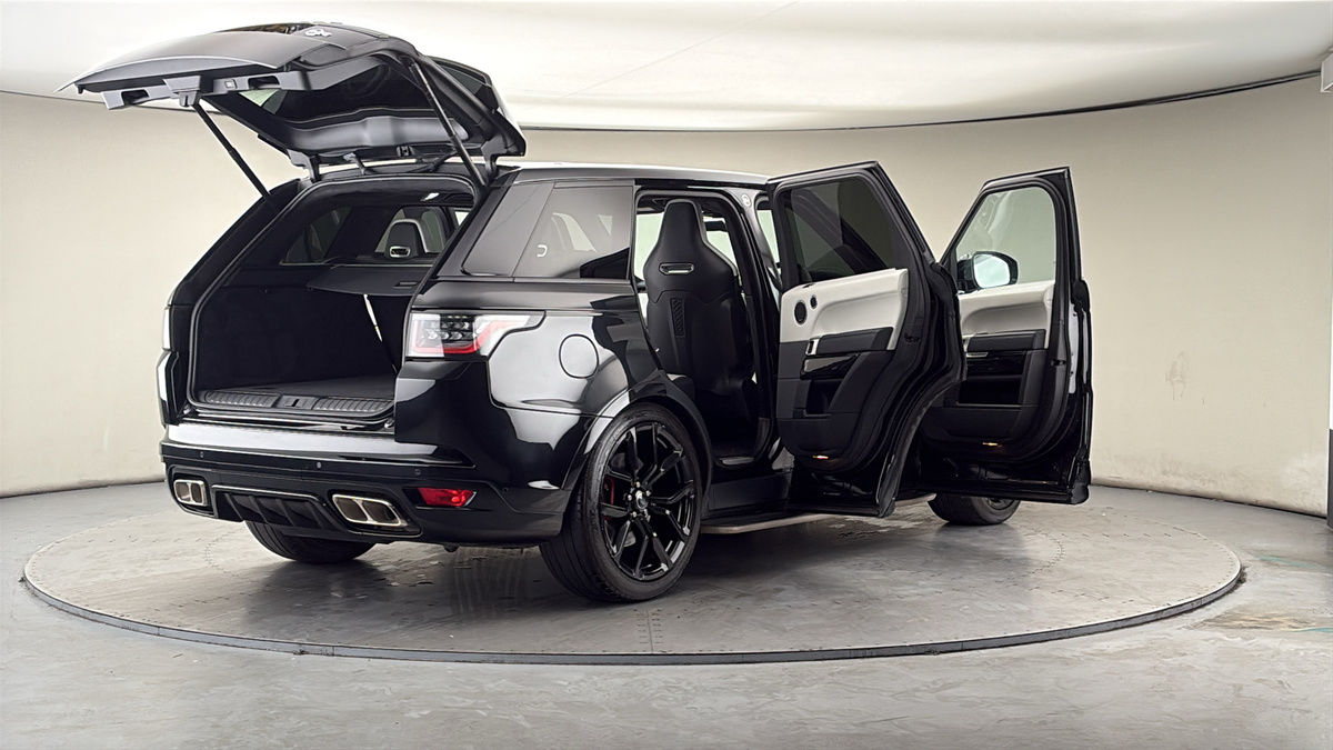 More views of Land Rover Range Rover Sport
