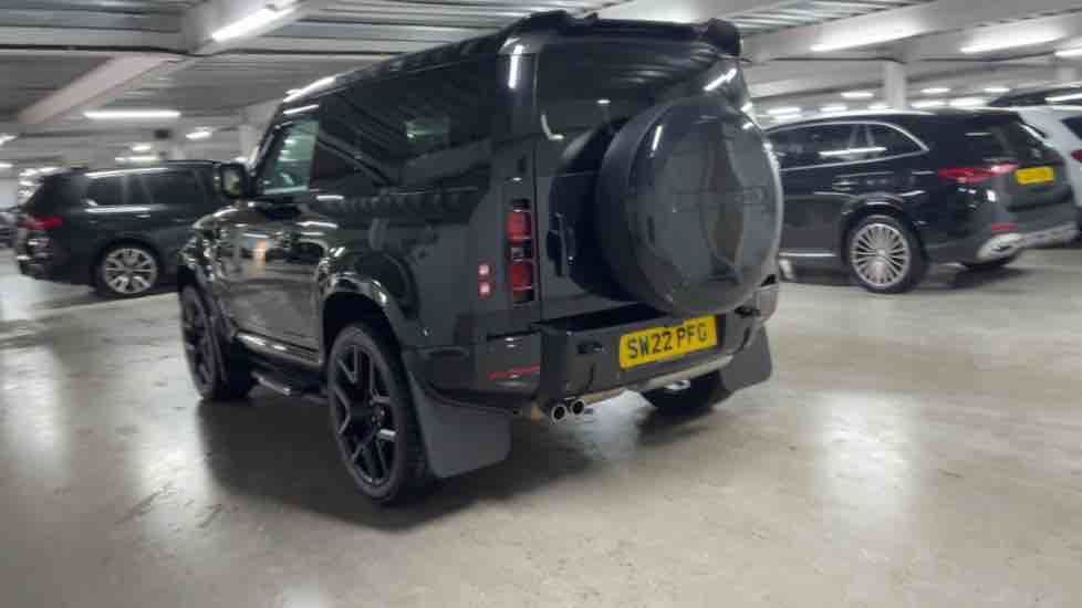 More views of Land Rover Defender 90