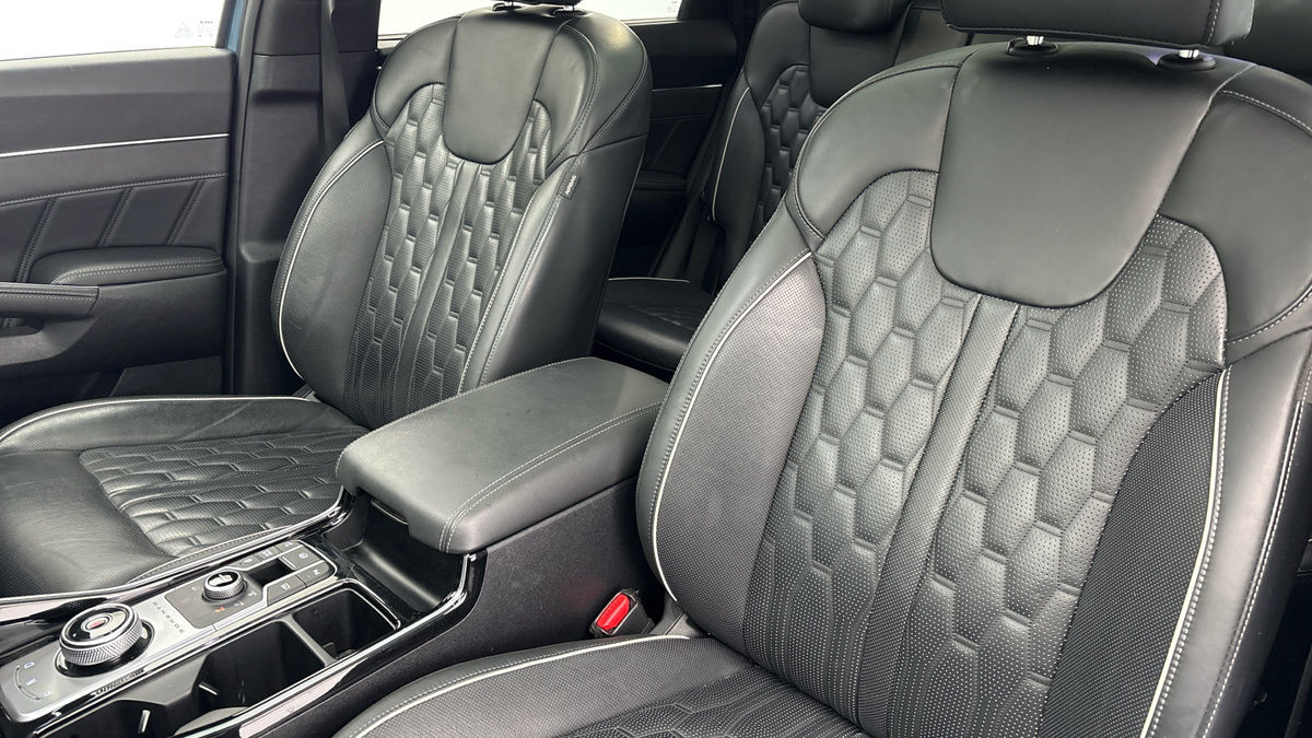 Kia Sorento Image 7