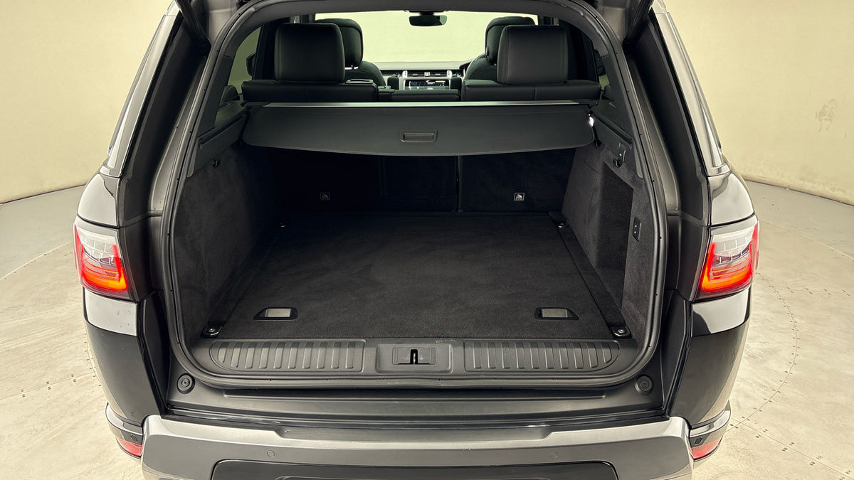 Land Rover Range Rover Sport Image 11